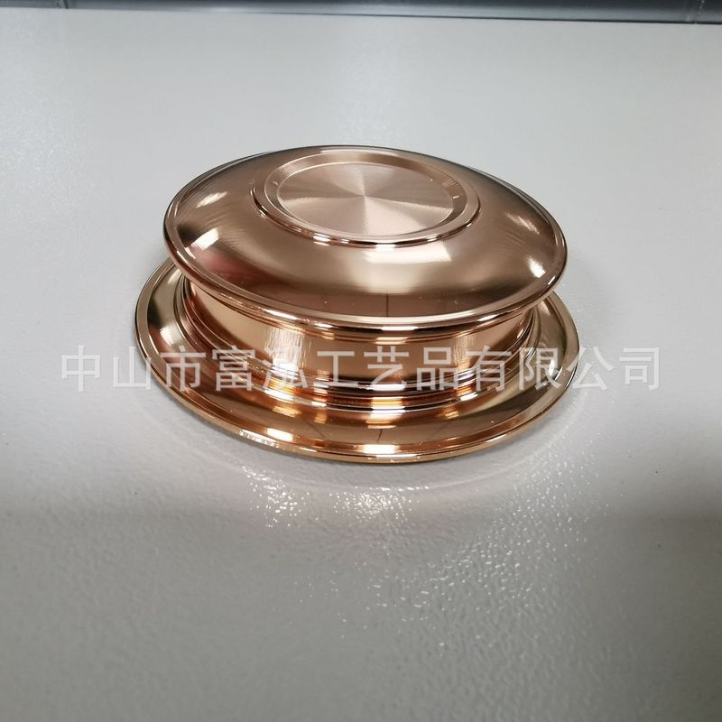 84白酒瓶は中国式茶葉缶アルミニウム合金蓋部品瓶の空酒瓶を切断して蓋を改造した|undefined