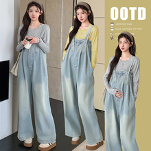 2025秋冬季孕妇背带裤套装新款时尚洋气牛仔阔腿裤减龄两件套