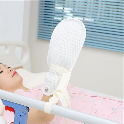 Bedridden elderly people avoid extubation, breathable restraint gloves to avoid scratching patients, multi-purpose restraint care belts and ropes