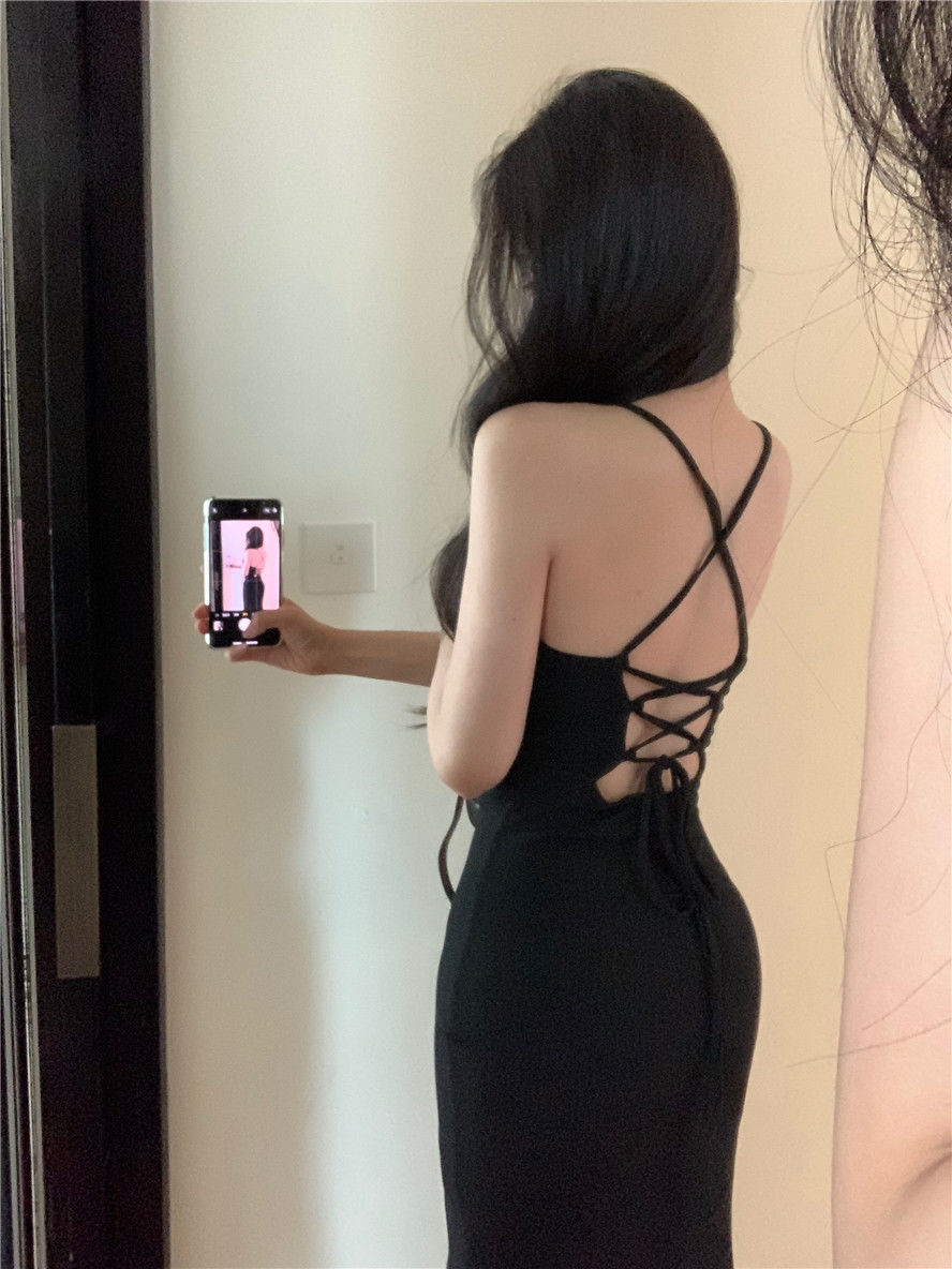 Sexy Backless dress Women's Summer 2024 New Arrival French Style Retro Slim-Fit Slimming Strap Bag Hip Sling Skirt