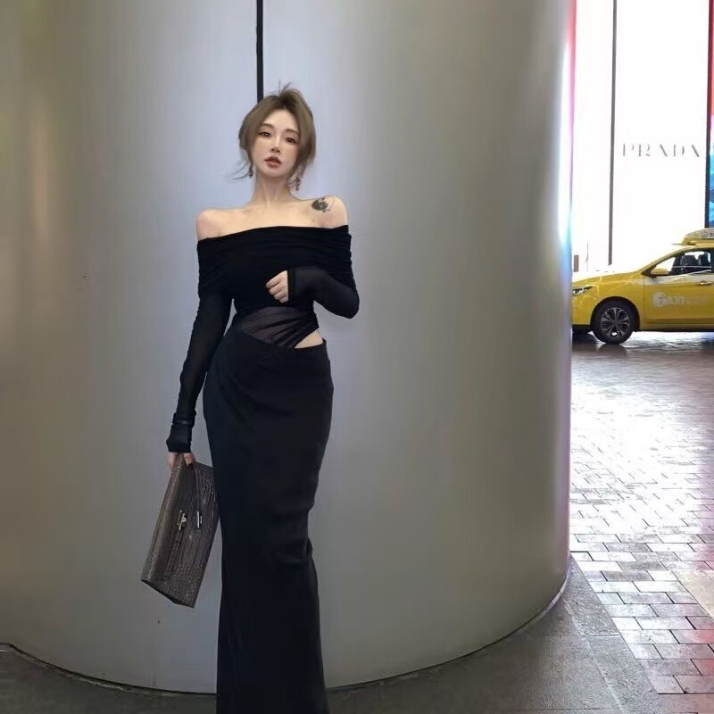 High-End Mesh Splicing Long-Sleeved Dress for Women in Spring, Black Cut Out Waist, Slightly See-Through One-Shoulder Long Dress High-End Mesh Splicing Long-Sleeved Dress for Women in Spring, Black Cut Out Waist, Slightly See-Through One-Shoulder Long Dress