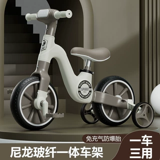 新款儿童音乐灯光脚踏车滑行车助步车玩具车可坐人自行车平衡车