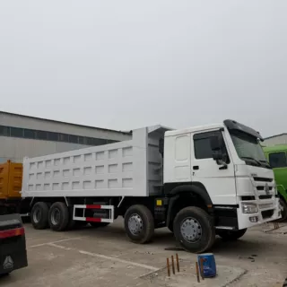 全球贸易重汽HOWO后八轮自卸车 自卸翻斗车 自卸车国六 渣土运输