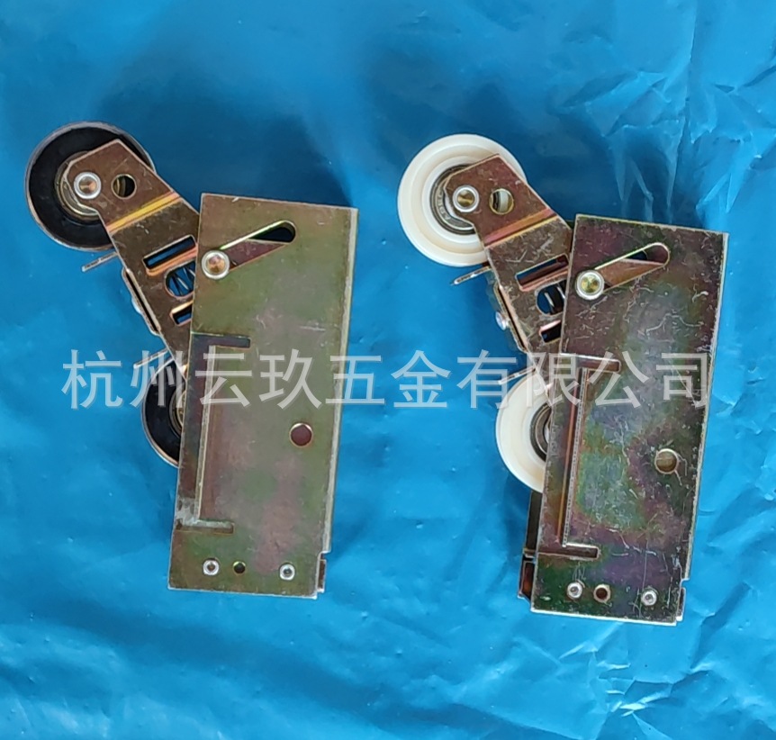 双轮镀彩钢轮/活动型推拉门滑轮/窗轮/门窗配件