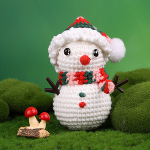 Red Hat snowman