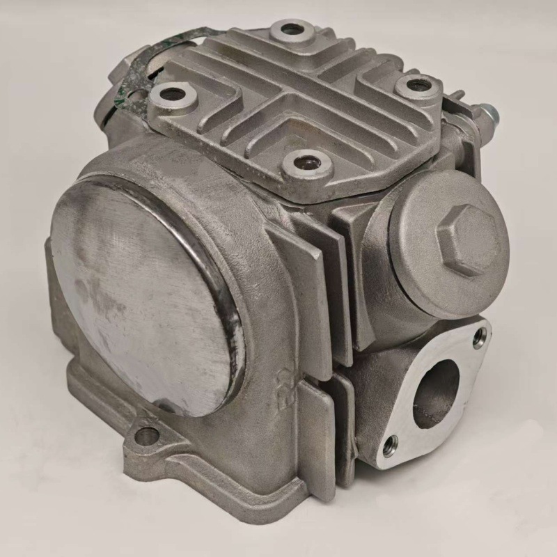 JH70 Motorcycle Cylinder Head C70 CT70 70cc Horizontal Engine Cylinder Head Motorcycle Engine Parts
