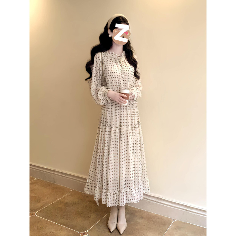 French-Style White Polka Dot Long-Sleeved Dress for Women Early Spring 2026 New Casual Elegant Waist-Cinching Long Dress Set