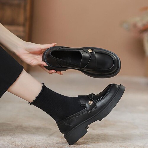 Retro thick sole and shallow cut loafer women's shoes 2024 autumn new style British style small leather shoes and fashionable single-layer shoes