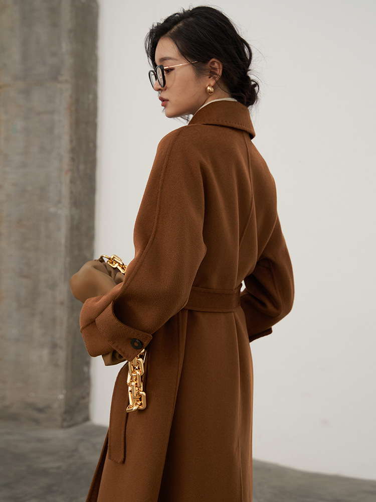 【盛都】冬新シンプルでかっこいい閉店襟一粒のボタンがゆったりしています。