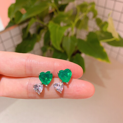 Vivian Jewels European and American Style Simulated Emerald Heart Pendant Earrings Set with Main Stone 10*10, Drop Pendant 20*20