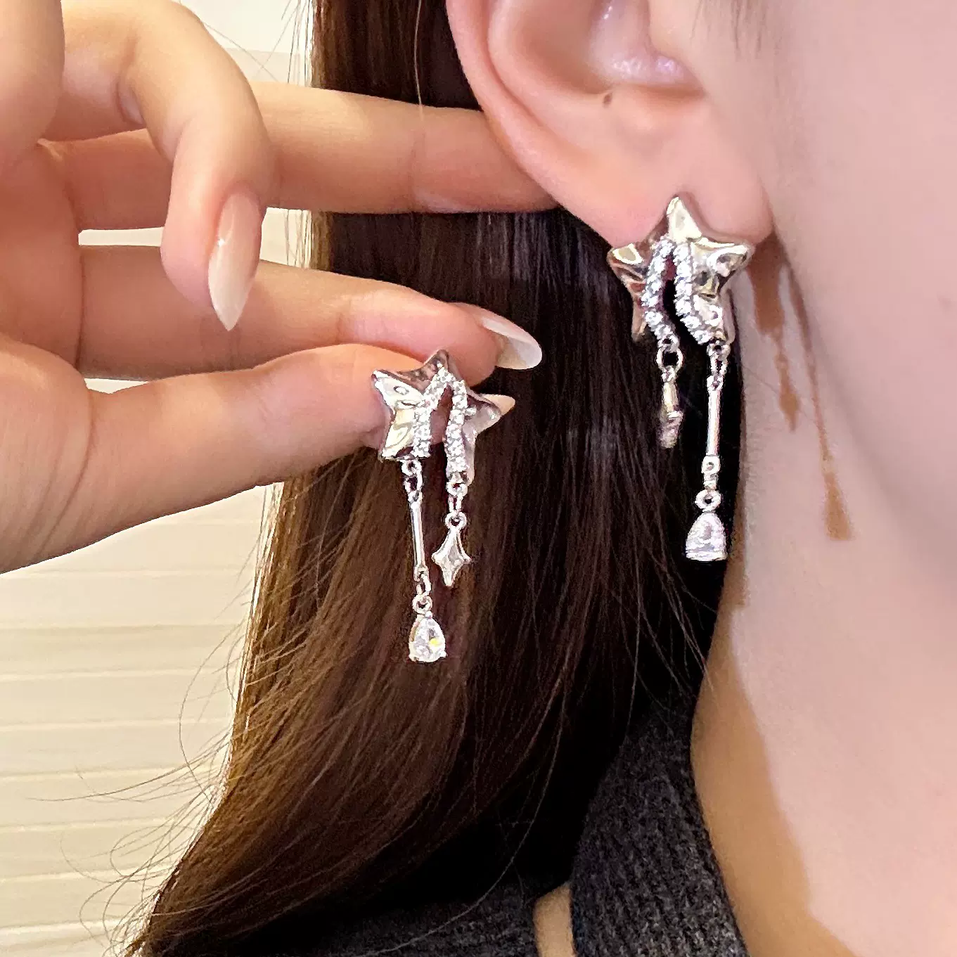 精品设计2025冬季新款星星系列时尚百搭气质高级感耳环冷清感耳饰