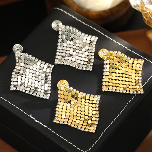 �nϵ�ٴ���Ƭ���K���h�o����Ů���p�ݸ߼��К��|���A�^���F�����