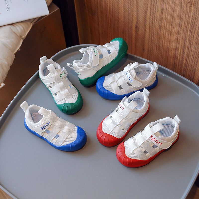 Sandalias de malla transpirable para niños, verano 2025, nuevas sandalias deportivas de moda para niños, zapatos de moda al por mayor