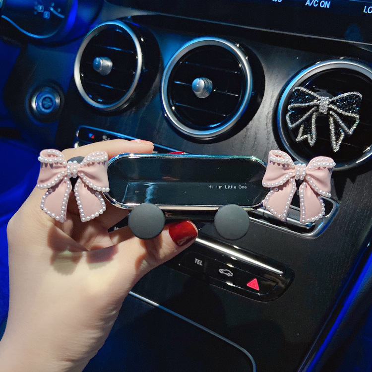 Creative Car Mobile Phone Holder With Diamond Bow,Personalized And Cute Female Car Air Outlet Plug-in Rotating Holder