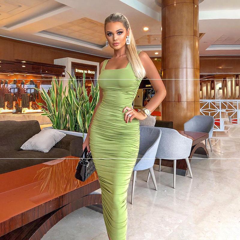 Solid color sleeveless slim pleated dres...