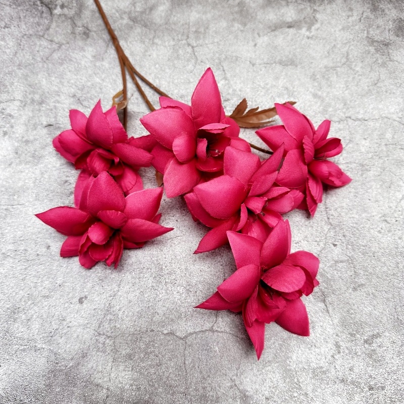 Flor Artificial Xiyan decoración de la boda fila piso de flores de seda Camelia plomo camino de la boda accesorios de fotografía vestido de flores falsas al por mayor