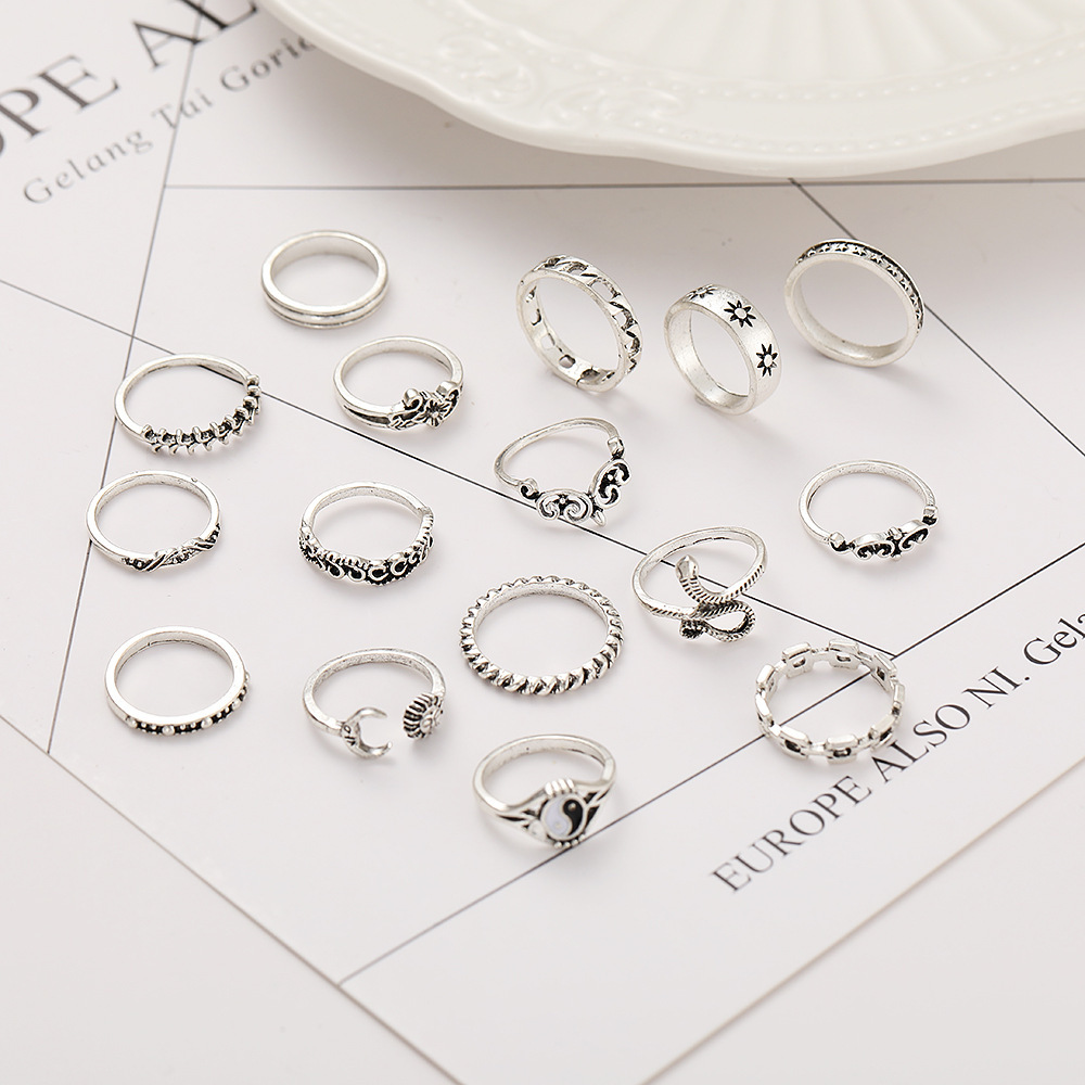 Fashion Temperament Snake Taichi Star Moon Ring 16-piece Set display picture 3