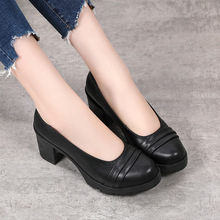 �����Ůʿ���|�ٴ�\�ڈA�^�߸�Ů��Ь�r�й����ָ����m�͹��L