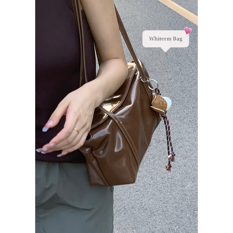 Retro high-end armpit bag women's bag new simple commuting bag large capacity shoulder bag_voghion.com