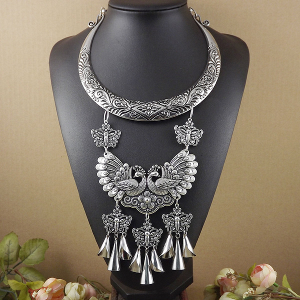 Ethnic necklace