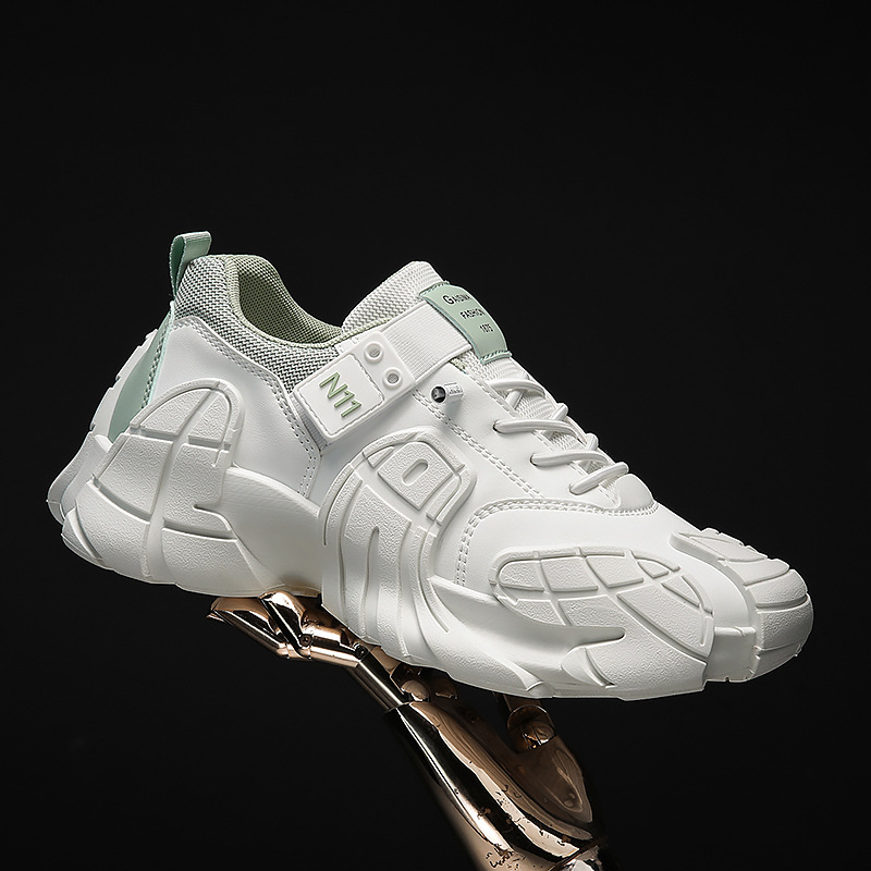 2025 otoño nuevos zapatos de skate casuales deportivos con suela gruesa zapatos de estilo de cuero de Hong Kong zapatos de pan de tamaño grande zapatos Gump zapatos para hombres