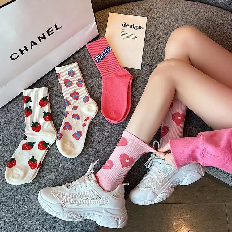 Women's Mid-calf socks Korean style ins trendy spring and autumn pink strawberry love Japanese stockings women's line personalized women's socks Women's Mid-calf socks Korean style ins trendy spring and autumn pink strawberry love Japanese stockings women's line personalized women's socks