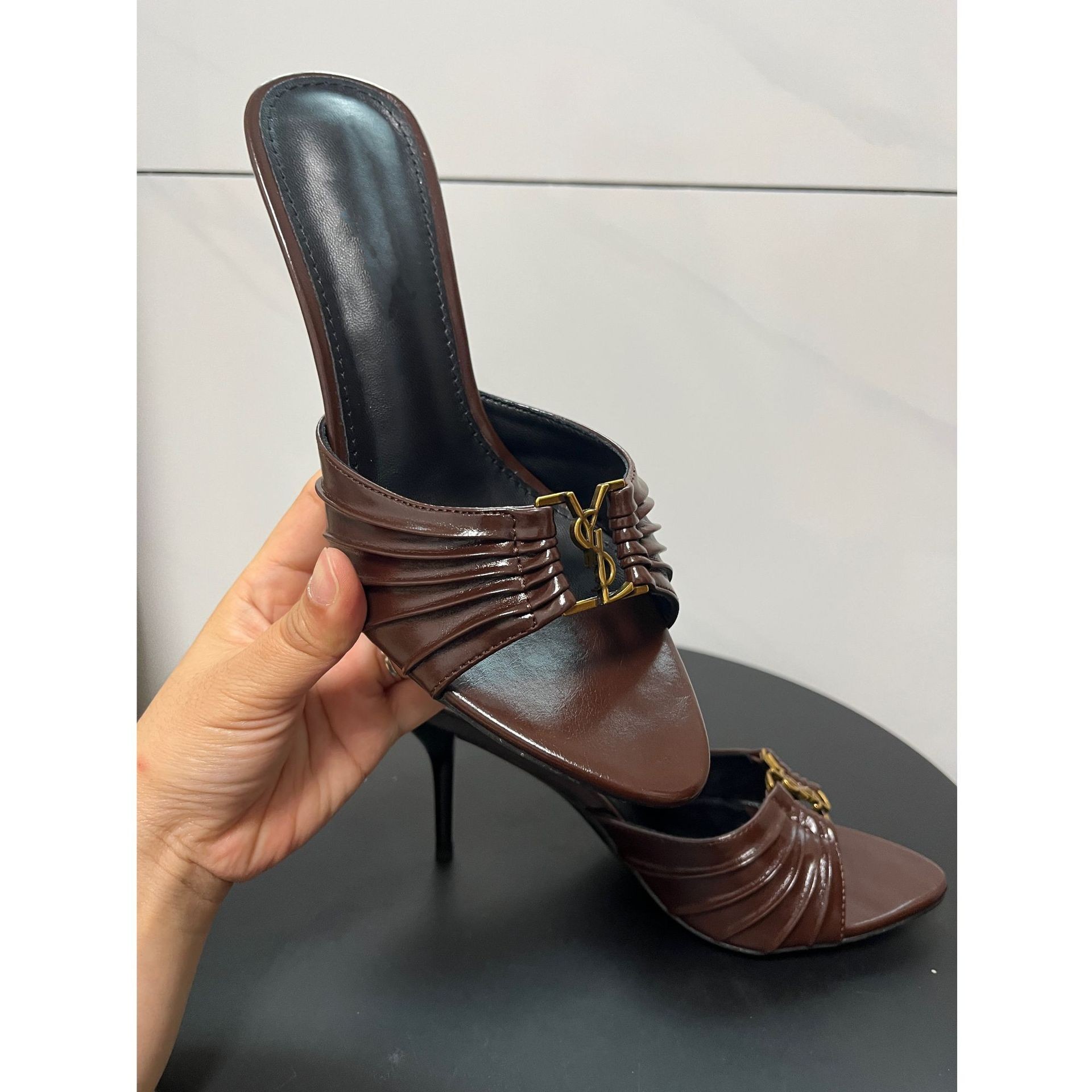 브라운 9CM
