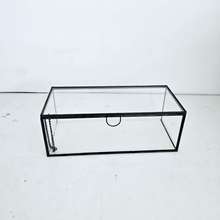 ��ɫ�����κ���ֱ�N�׺κ�ɫ�~߅������ռ{�������ռ{