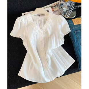 �nϵС���������{С��ľ��߅���|V�IС�w���r���@�ݶ�������Ů