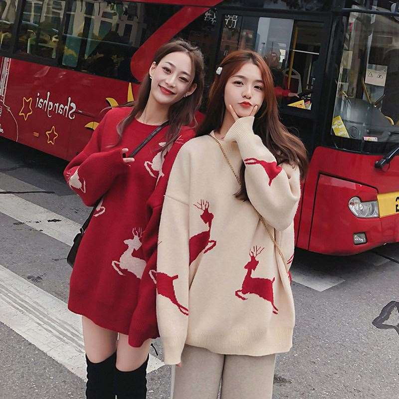 Maternity clothes Red Christmas sweater autumn and winter New thickened high-grade inner wear lazy style niche knitted top Maternity clothes Red Christmas sweater autumn and winter New thickened high-grade inner wear lazy style niche knitted top