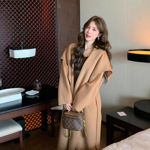 �ɫ�p������q����Ů2025�����¿�����L����I��ë�����װٴ�