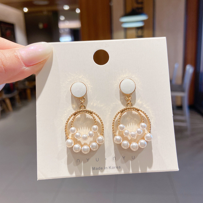 Pendientes de aleación moda coreana, estilo lujo ligero, ideales para puestos callejeros, mercado nocturno y ventas en vivo, al por mayor