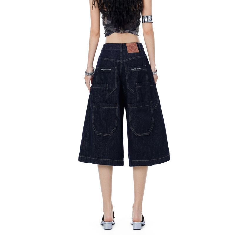 Washed Vintage Multi-Pocket Cropped Denim Shorts for Women, Summer Loose Casual Wide-Leg Shorts with a Unique Design, Workwear Style Washed Vintage Multi-Pocket Cropped Denim Shorts for Women, Summer Loose Casual Wide-Leg Shorts with a Unique Design, Workwear Style