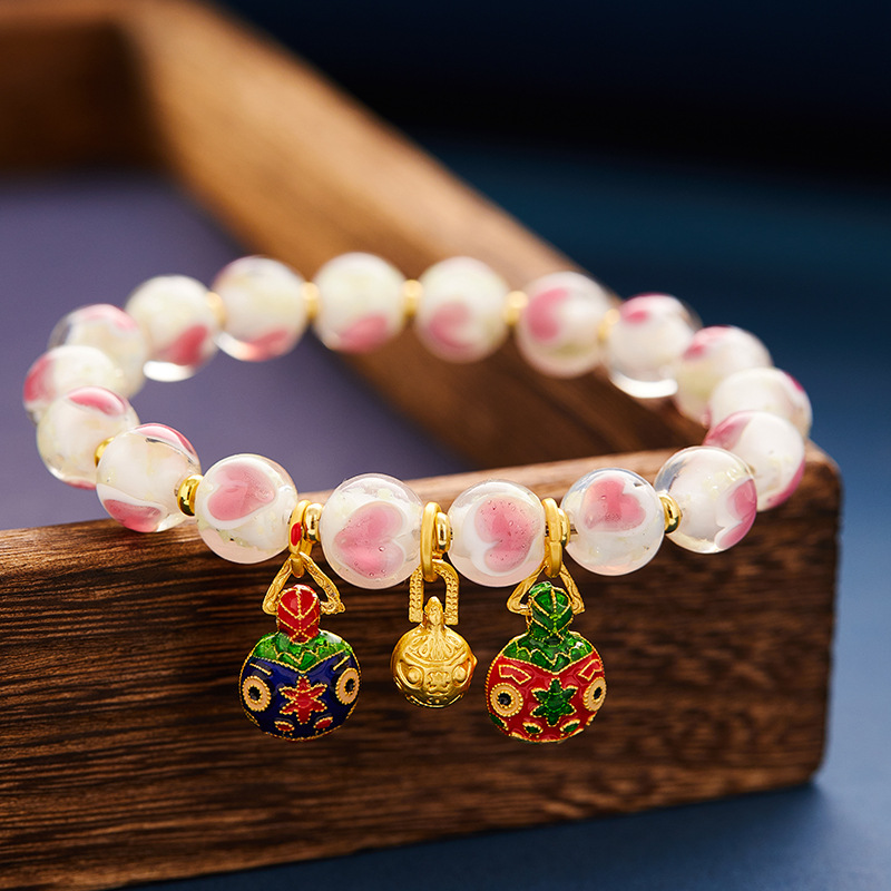 하얀 사랑 금을 삼키는 짐승