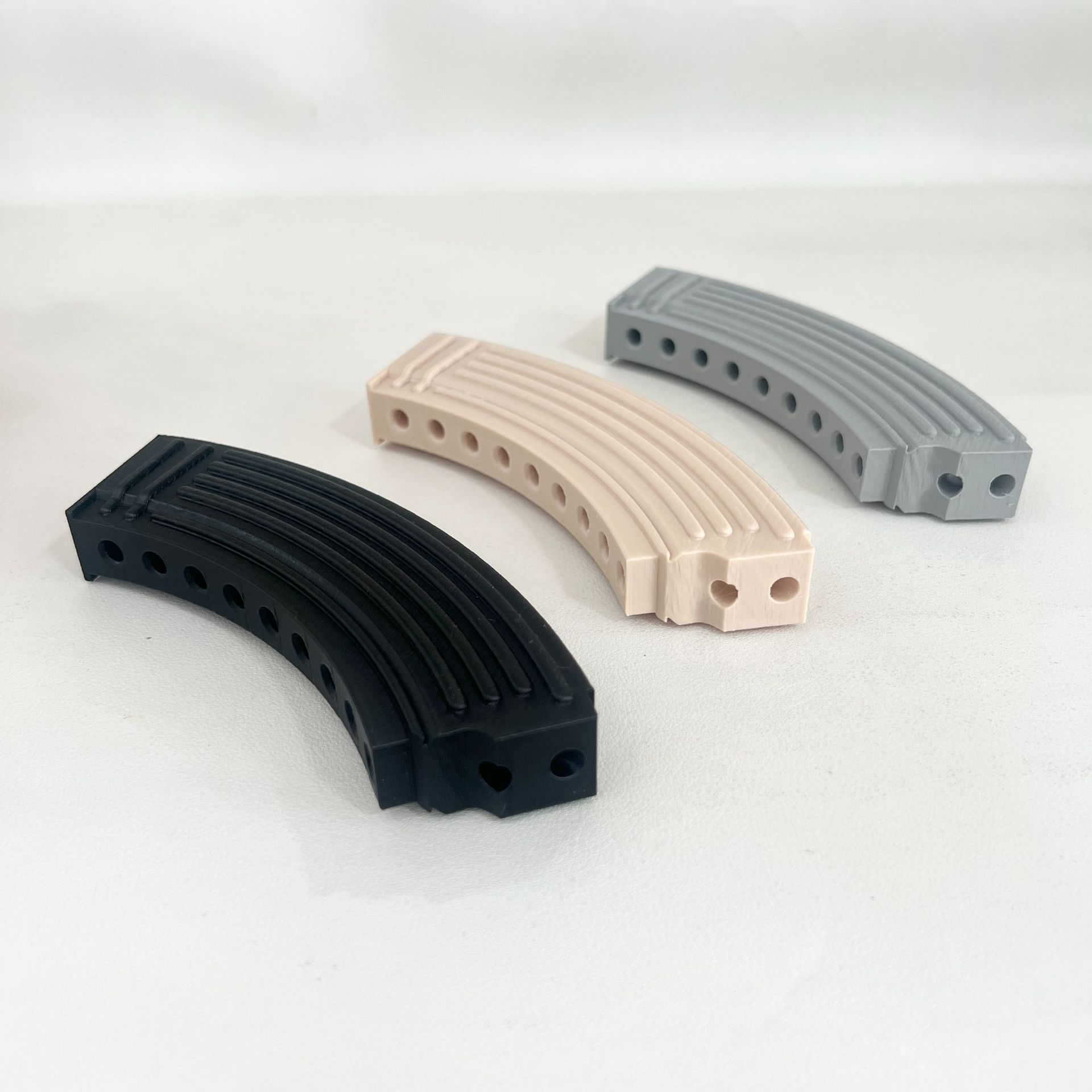 Nuevo producto transfronterizo golf spike storage box golf clavo caja de almacenamiento de herramientas fábrica al por mayor