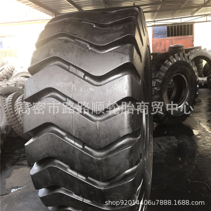 宽体车工程轮胎33.25-35异型装载机自卸车轮胎