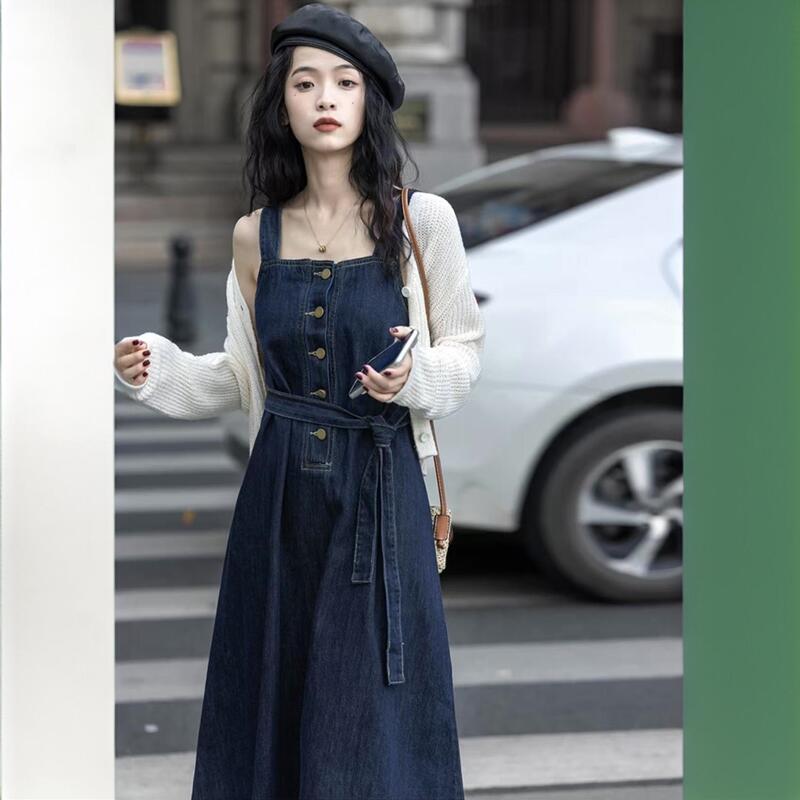 2025 early spring with a set of high-end knitted cardigan with jeans suspender skirt slimming two-piece set for women