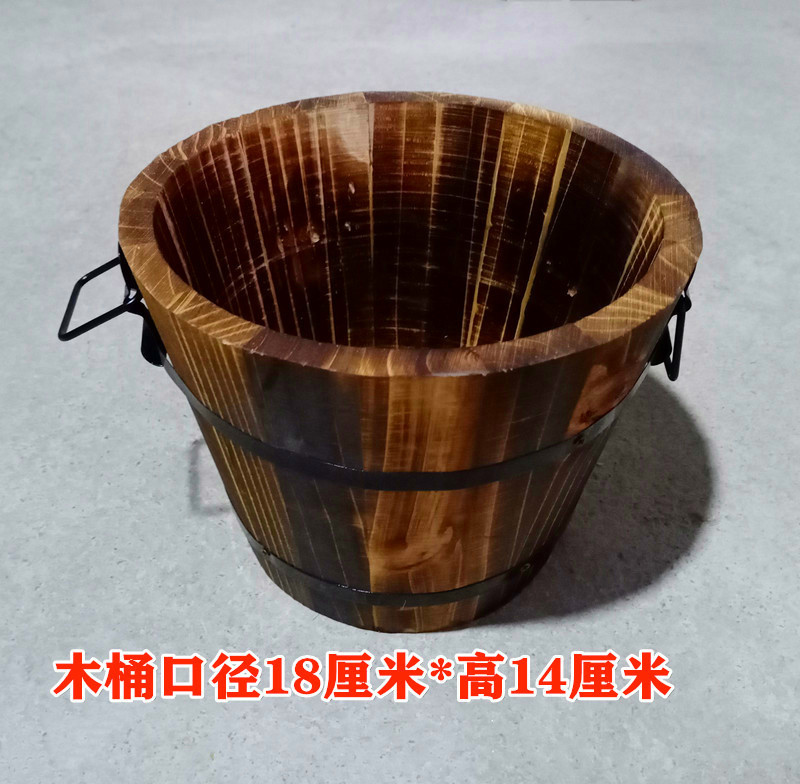 Sand bucket [will seep water] ✓✓
