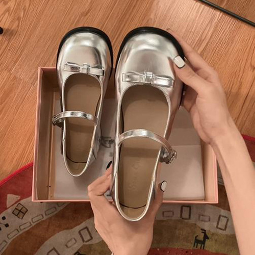 Gentle ins silver French thick heel Mary Jane shoes for women 2024 new summer shallow mouth with skirt round toe shoes