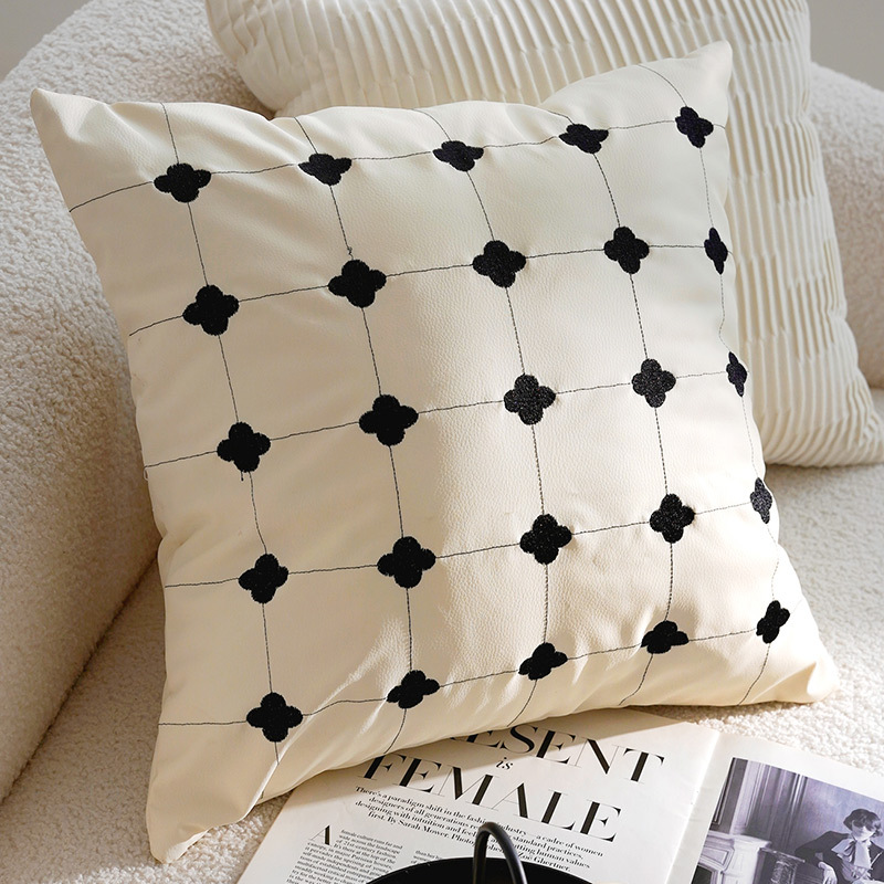 Almohada en blanco y negro de lujo ligero y de alta gama Almohada de la Edad Media francesa Bordado Cama simple Sala de estar Sofá Funda de almohada con núcleo