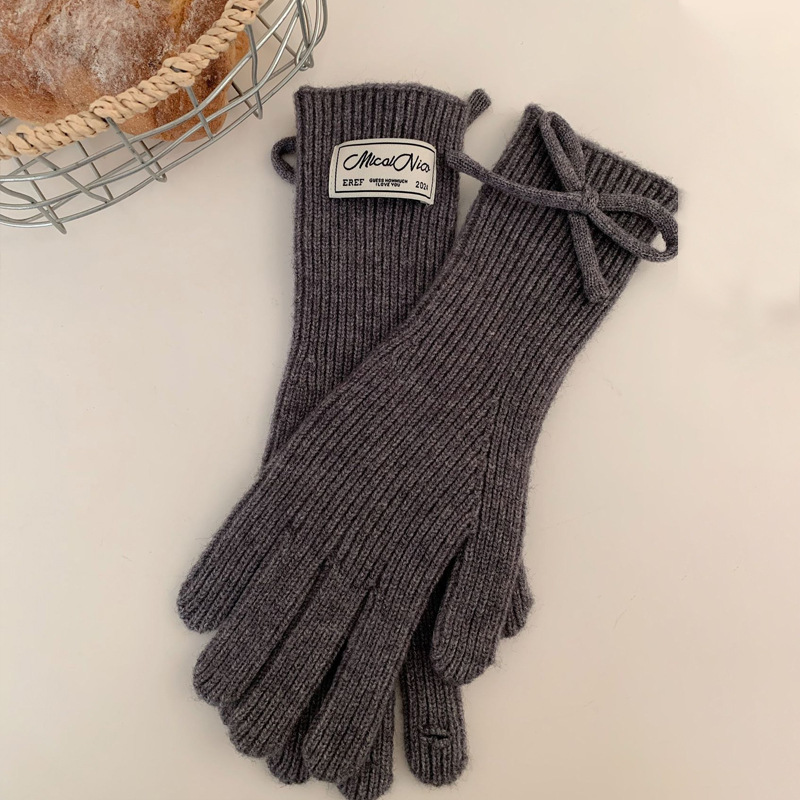 Inswind guantes de tejido de cordilla coreana de cachemira de color sólido de invierno caliente para mujeres arco de pantalla táctil guantes de dedo de moda