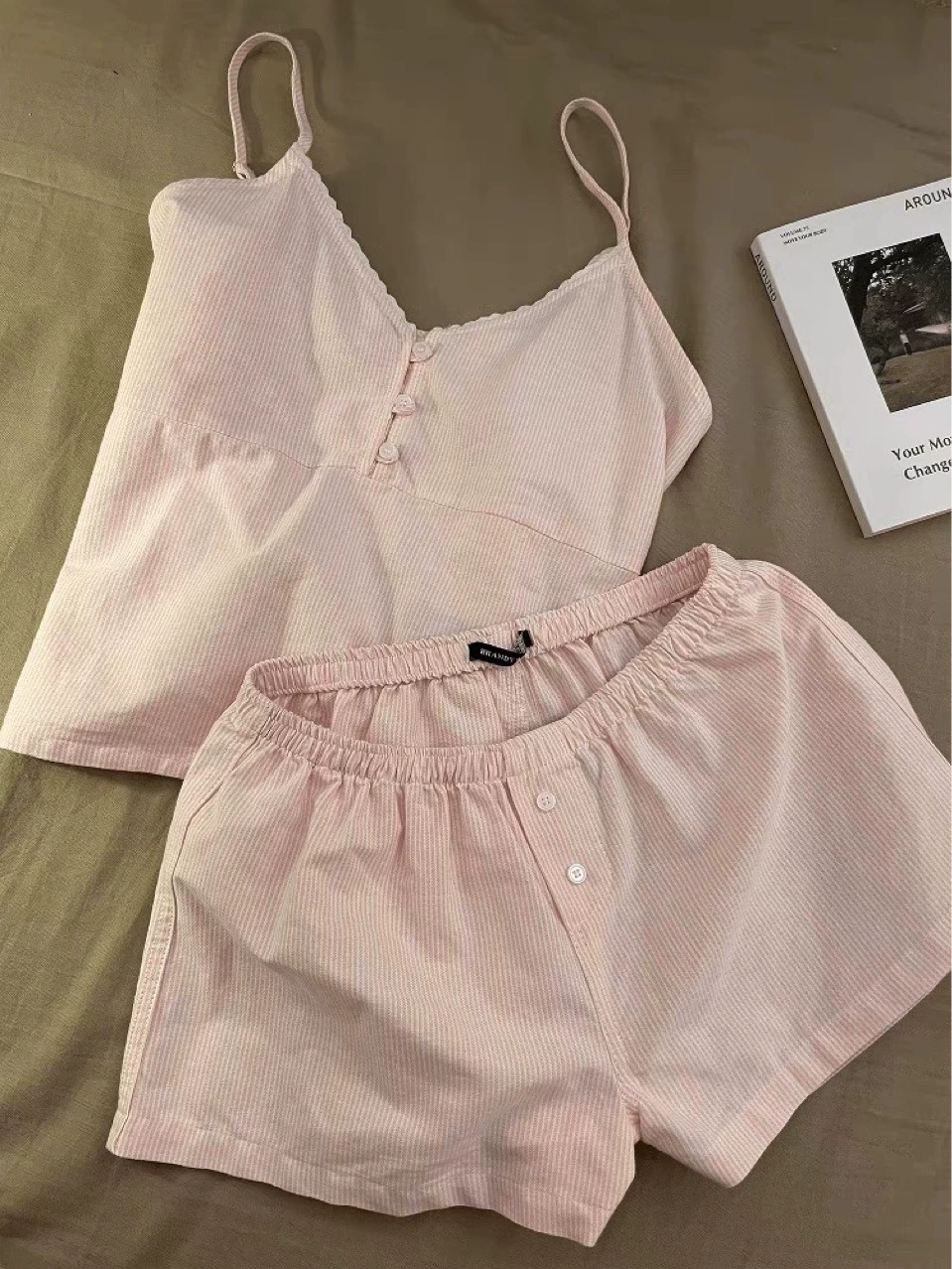 Пижамный комплект женский, французский стиль, майка‑с.camisole с V‑вырезом и шорты, моделирующий эффект