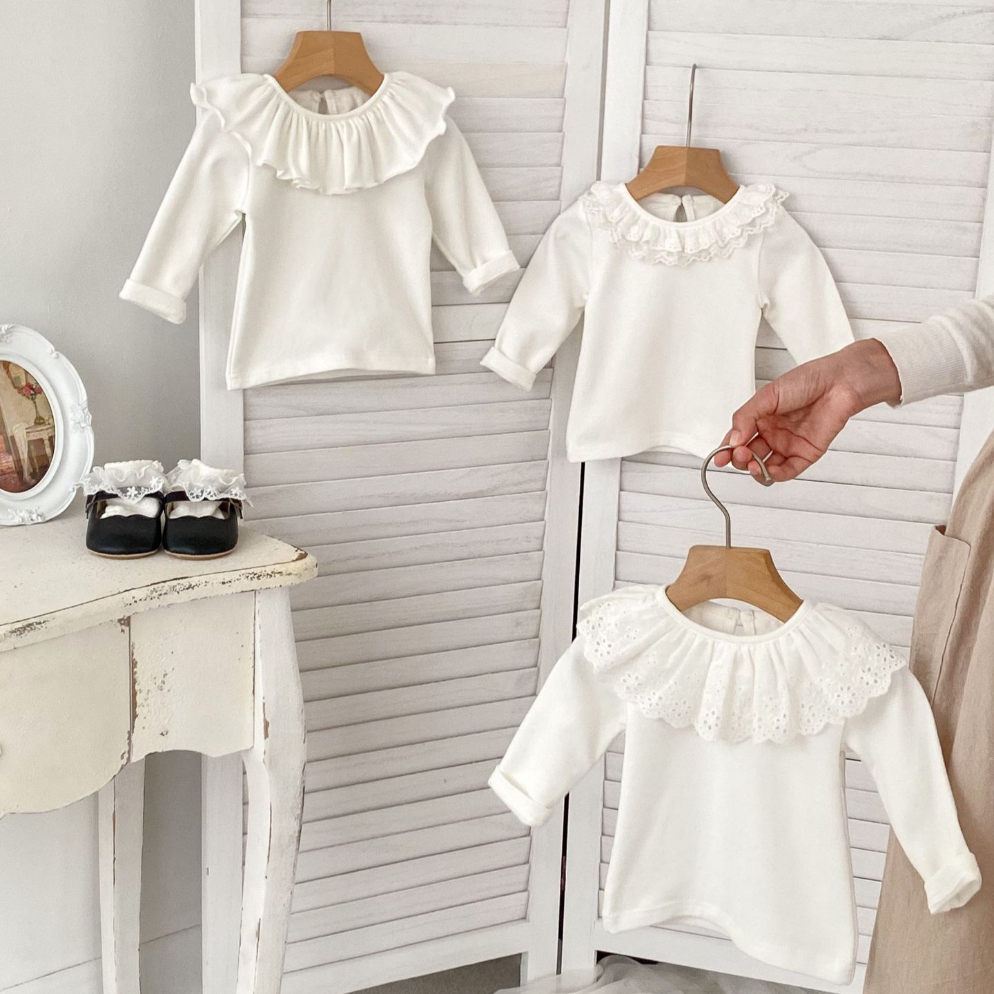 Camiseta Interior para Bebé, Estilo Coreano, Primavera-Otoño 2026, con Cuello de Encaje, Manga Larga, Color Sólido