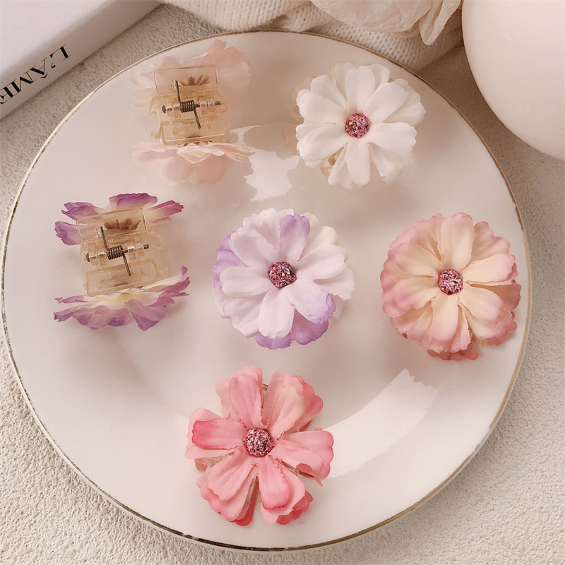 Flor de simulación clip de agarre pequeño clip de garra de cola de caballo alta pinza de pelo de artefacto fijo horquilla de cabeza femenina nuevo tocado de flor