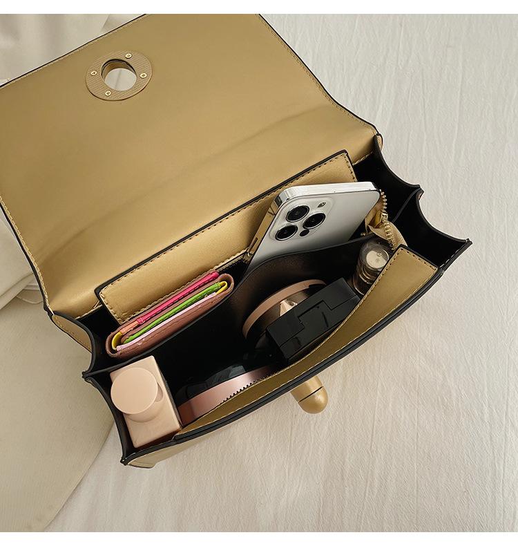 Piccola borsa a tracolla quadrata con catena borsa elegante_voghion.com