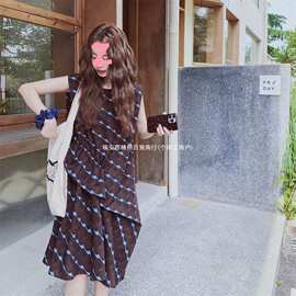 欧洲站几何印花无袖连衣裙女夏2026新款不规则绝美小个子流行