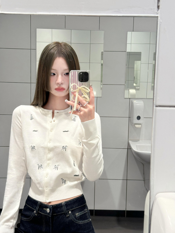 刺绣小狗短款白色毛衣针织开衫女早秋季新款修身内搭小上衣打底衫|undefined