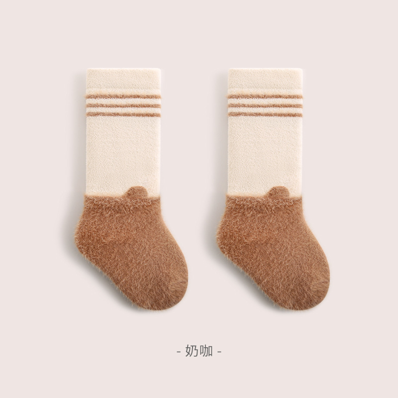 Calcetines para bebés en invierno, calcetines de coral para bebés, calcetines de peluche para niños y niñas, lindos sin hueso y sueltos.