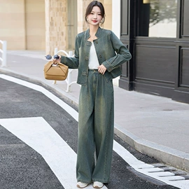 时尚休闲套装;其他短外套;羽绒服