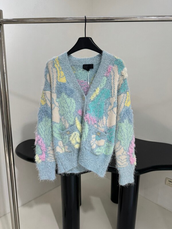 Nanyou Direct Supply 2025 Early Autumn Handmade Feather Trim Color Block Floral V-Neck Knitted Cardigan Stylish Tassel Top